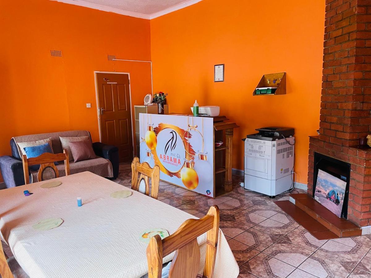 Abrama Bed And Breakfast Francistown Exterior foto