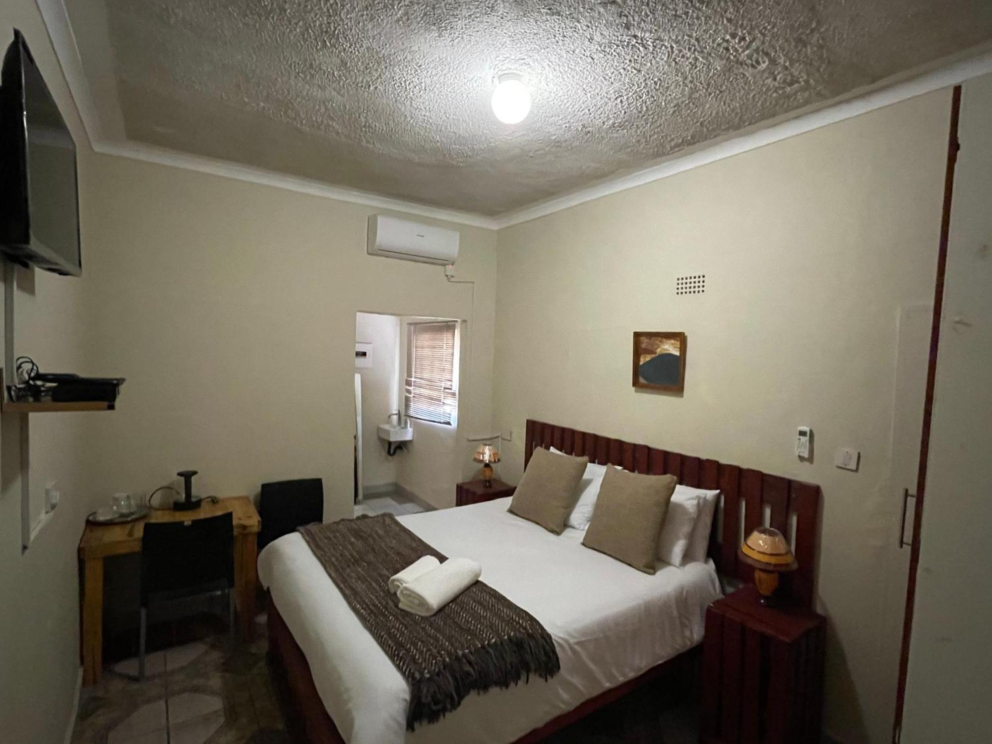Abrama Bed And Breakfast Francistown Exterior foto