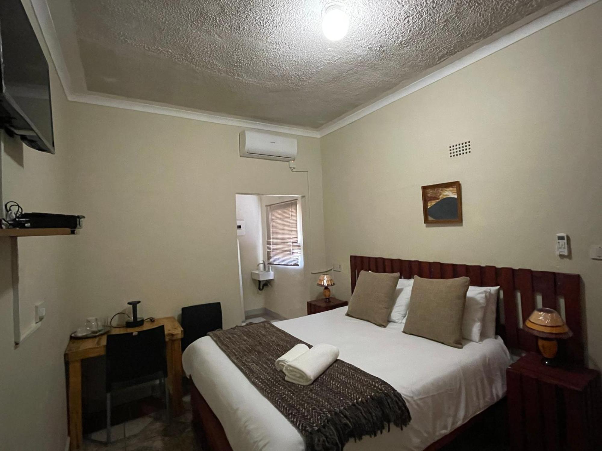 Abrama Bed And Breakfast Francistown Exterior foto